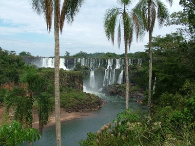 Iguazu 066 - Salto Mendez de loin - Argentine
