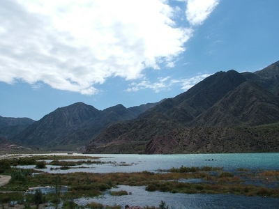 San Antonio 005 - Lagon potrerillos et montagnes - Argentine