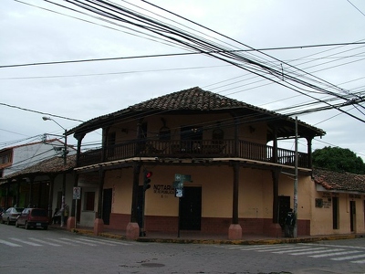 Santa Cruz 007 - Batiment trad - Bolivie