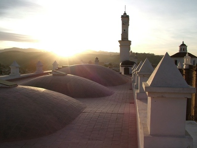 Sucre 082 - Toit eglise La mercede couche soleil - Bolivie
