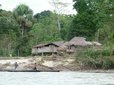 Amazonie 141 - Petit village - Equateur