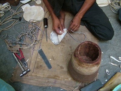 Benares Varanasi 009 - Fabrique de Tablas - Inde