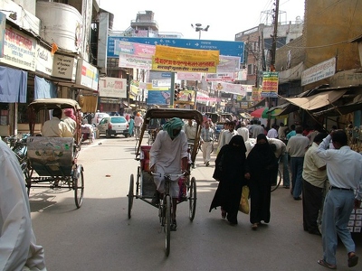 Benares Varanasi 023 - Rue et muslim - Inde