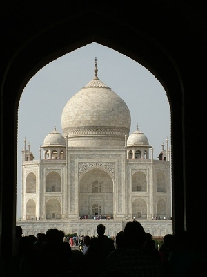 Agra 003 - Taj Mahal - sous porche - Inde