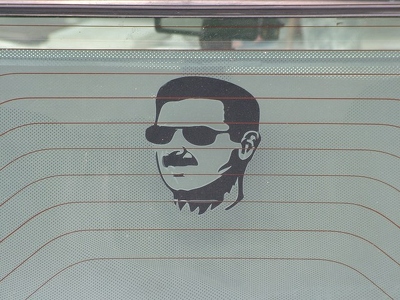 Alep 157 - President autocollant sur voiture - Syrie