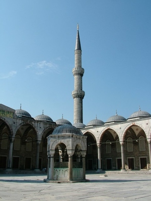 054 - Istanbul - Mosquee bleue cour - Turquie