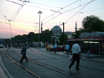 075 - Istanbul - Tram soir - Turquie