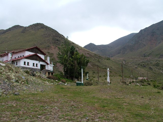 San_Antonio_003_-_Refuge_-_Argentine.jpg