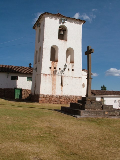 Chinchero_230_-_Monastere_-_Perou.jpg