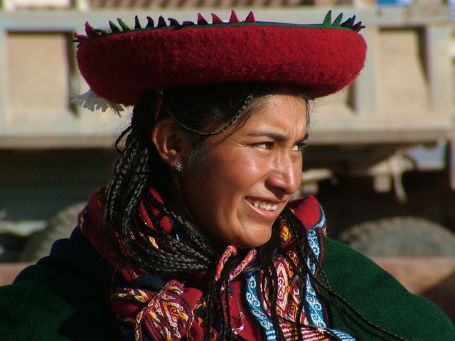 Chinchero_263_-_Portrait_danseuse_-_Perou.jpg