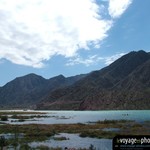 Paysage de montagne à San Antonio en Argentine - Lagon potrerillos et montagnes