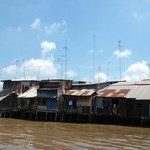 Mekong - 063 - Maisons sur pilotis - Vietnam