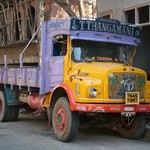 Pondy - 007 - Camion decore - Inde