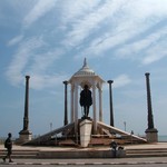 Pondy - 019 - Statue de Gandhi - Inde