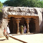 Mamallapuram 029 - Temple Trimurti - Inde