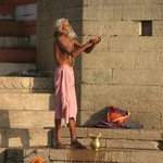 Benares Varanasi 000 - Bord du Gange - Prière (puja) - Inde