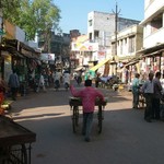 Benares Varanasi 042 - Rue charette - Inde