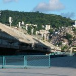 Rio 163 - Sambodrome et favela - Bresil
