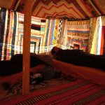 Nouadhibou 014 - Raph dans tente Maures - Mauritanie