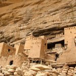 Pays Dogon Teli 154 - Anciennes habitations falaise - Mali