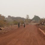 Pays Dogon 056 - Femmes sur la route - Mali