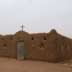 Pays Dogon Begnemato 401 - Eglise exterieur - Mali