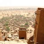 Pays Dogon Teli 168 - Village vu du haut et anciennes hab - Mali