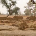 Pays Dogon Kani Kombole 120 - Fabrication briques - Mali