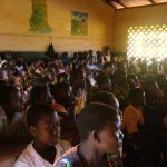 Glona fete 010 - Classe & enfants attentifs - Ghana