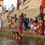 Benares Varanasi 138 - Bord du Gange Ablutions - Inde